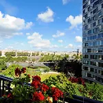 Mercure Tour Eiffel Pont Mirabeau