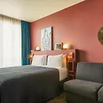 מלון Mercure Tour Eiffel Pont Mirabeau פריז