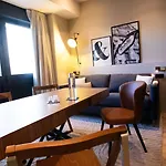 Mercure Tour Eiffel Pont Mirabeau מלון 4*