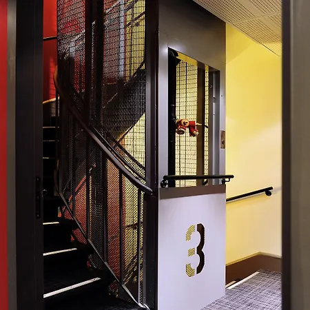 Mercure Tour Eiffel Pont Mirabeau Paříž