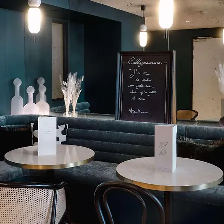 Mercure Tour Eiffel Pont Mirabeau Hotel 4*