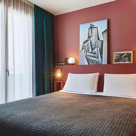 Mercure Tour Eiffel Pont Mirabeau Hotel Parigi
