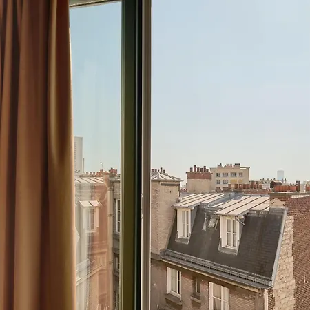 Ξενοδοχείο Mercure Tour Eiffel Pont Mirabeau 4*