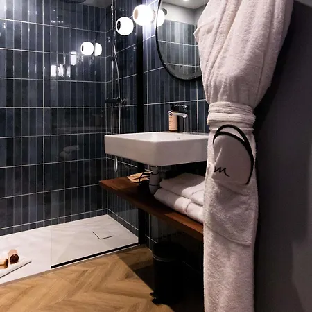 머큐어 투어 에펠 폰트 미라뷰 호텔 4*