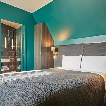 Mercure Tour Eiffel Pont Mirabeau Hotel