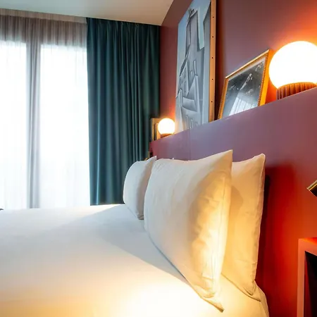 Mercure Tour Eiffel Pont Mirabeau 4* Paris