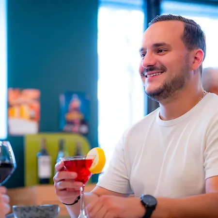Mercure Tour Eiffel Pont Mirabeau Paris