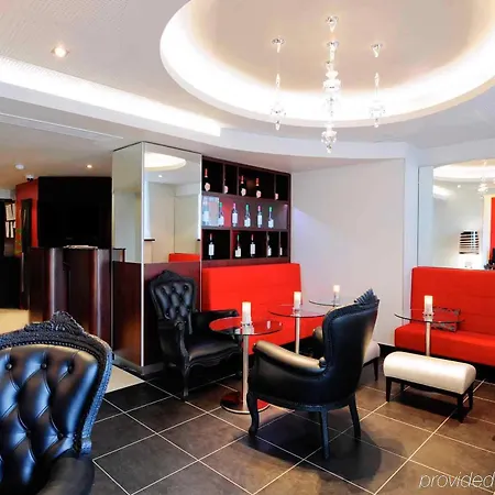 Mercure Tour Eiffel Pont Mirabeau Hotell 4*
