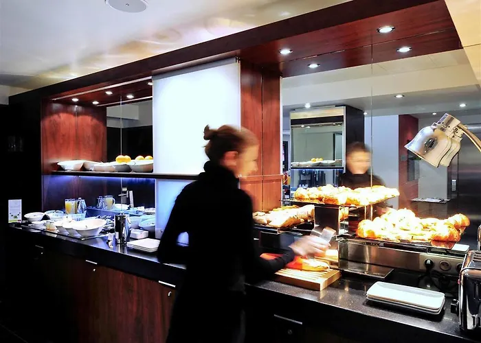 メルキュール トゥール エッフェル ミラボー橋 ホテル パリ