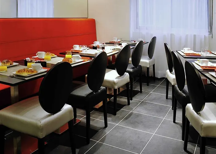 ホテル メルキュール トゥール エッフェル ミラボー橋 4*