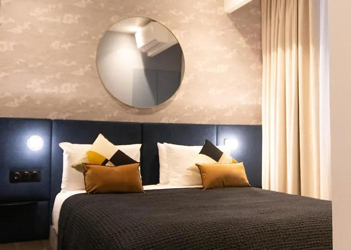 メルキュール トゥール エッフェル ミラボー橋 ホテル 4*