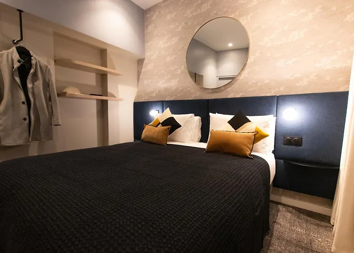 ホテル メルキュール トゥール エッフェル ミラボー橋 4*