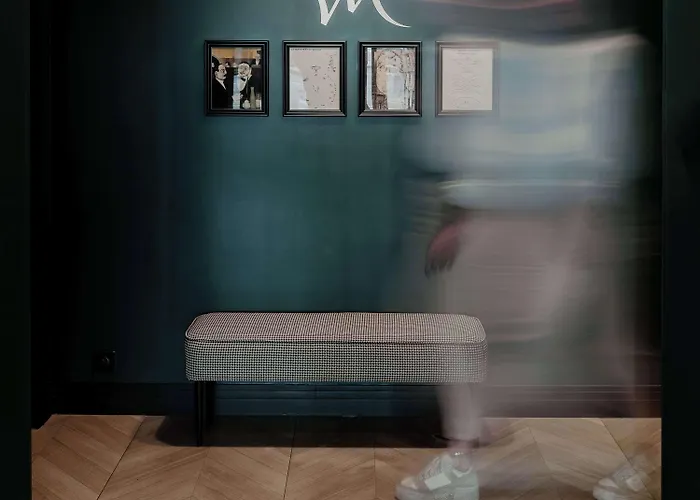 メルキュール トゥール エッフェル ミラボー橋 パリ