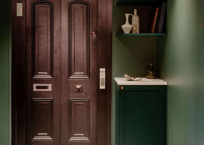 メルキュール トゥール エッフェル ミラボー橋 4*