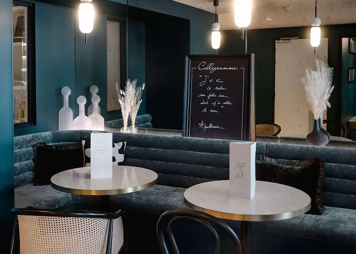 メルキュール トゥール エッフェル ミラボー橋 ホテル 4*