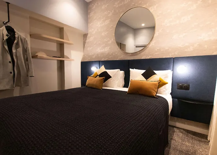 ホテル メルキュール トゥール エッフェル ミラボー橋 4*