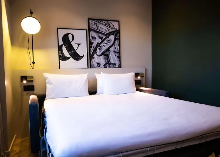 ホテル メルキュール トゥール エッフェル ミラボー橋 パリ