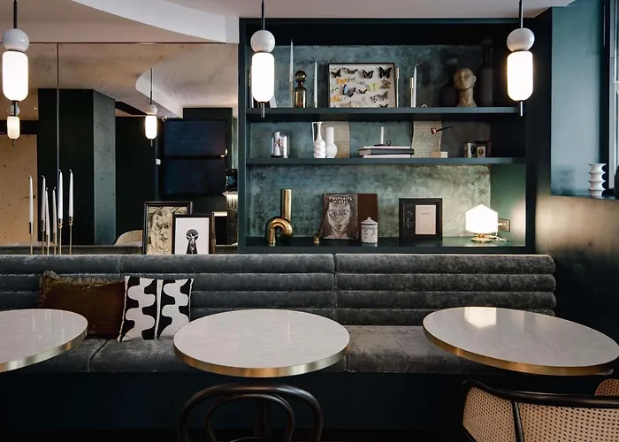 Mercure Tour Eiffel Pont Mirabeau 4*