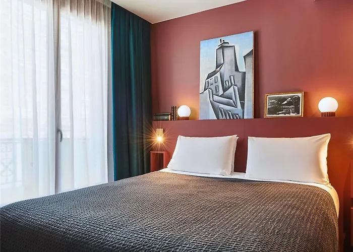 Mercure Tour Eiffel Pont Mirabeau Paris