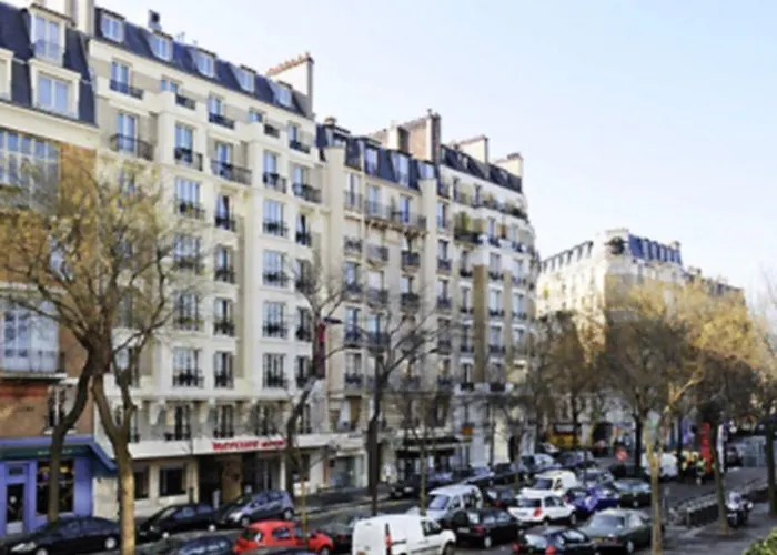 ホテル メルキュール トゥール エッフェル ミラボー橋 パリ