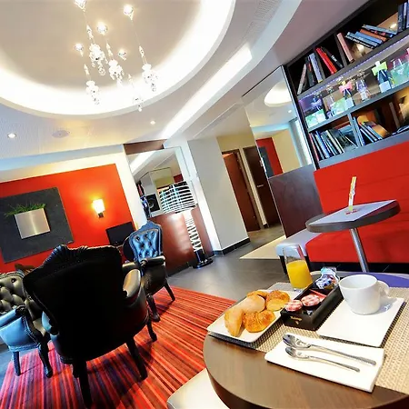 Hotel Mercure Tour Eiffel Pont Mirabeau 4*