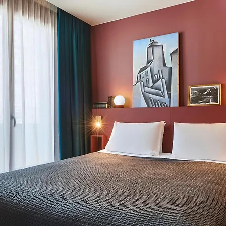 Mercure Tour Eiffel Pont Mirabeau Paříž