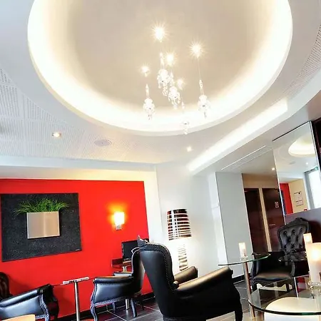 Mercure Tour Eiffel Pont Mirabeau Hotel