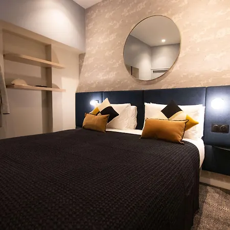 Hotel Mercure Tour Eiffel Pont Mirabeau 4*