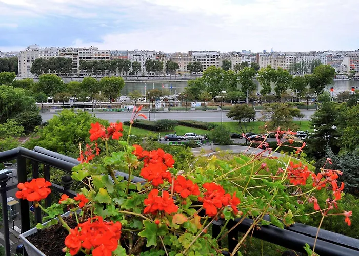 Mercure Tour Eiffel Pont Mirabeau מלון פריז