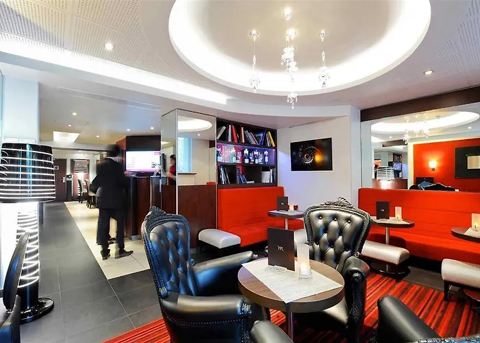 Mercure Tour Eiffel Pont Mirabeau Paris