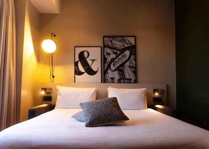 Mercure Tour Eiffel Pont Mirabeau מלון פריז