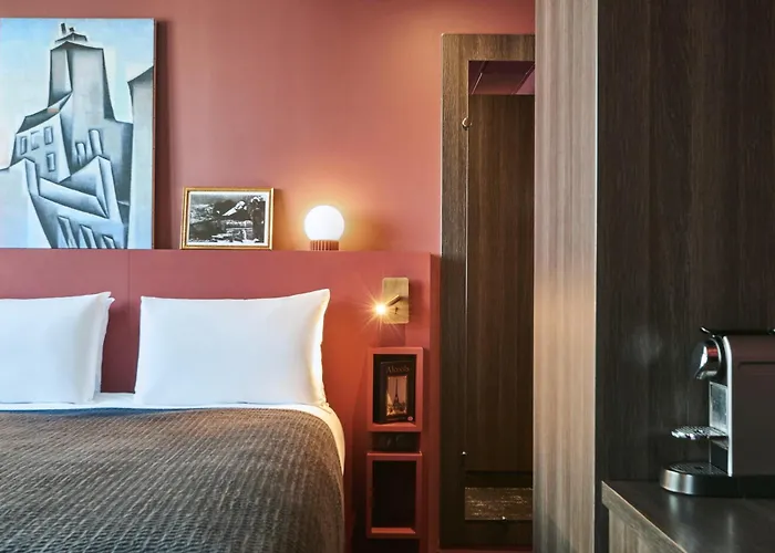 Mercure Tour Eiffel Pont Mirabeau מלון פריז