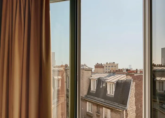 Hotel Mercure Tour Eiffel Pont Mirabeau 4*