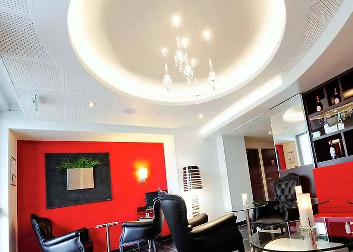 Mercure Tour Eiffel Pont Mirabeau מלון