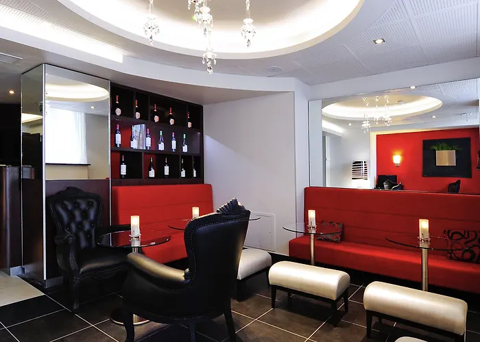 Mercure Tour Eiffel Pont Mirabeau Paris