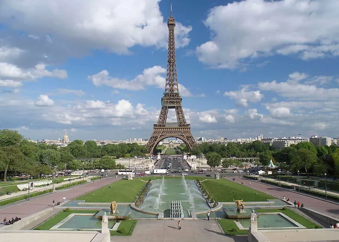Mercure Tour Eiffel Pont Mirabeau מלון 4*