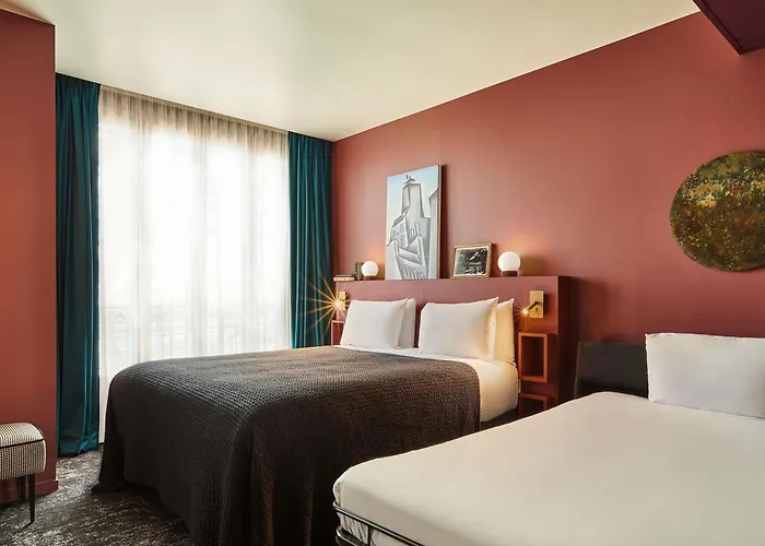 Mercure Tour Eiffel Pont Mirabeau 4* פריז