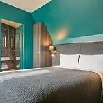 Mercure Tour Eiffel Pont Mirabeau